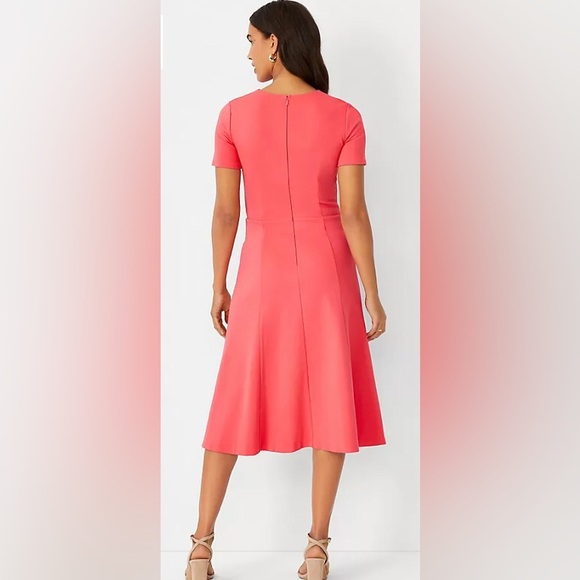NEW Ann Taylor Short Sleeve Dress. SZ 6 - Picture 2 of 8